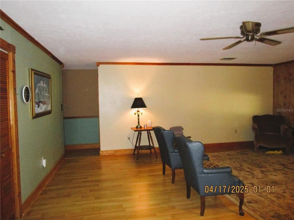 待售: $299,000 (4 贝兹, 2 浴室, 1803 平方英尺)