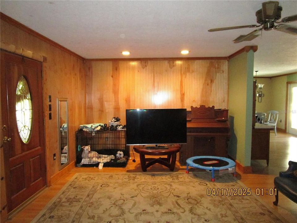 待售: $299,000 (4 贝兹, 2 浴室, 1803 平方英尺)