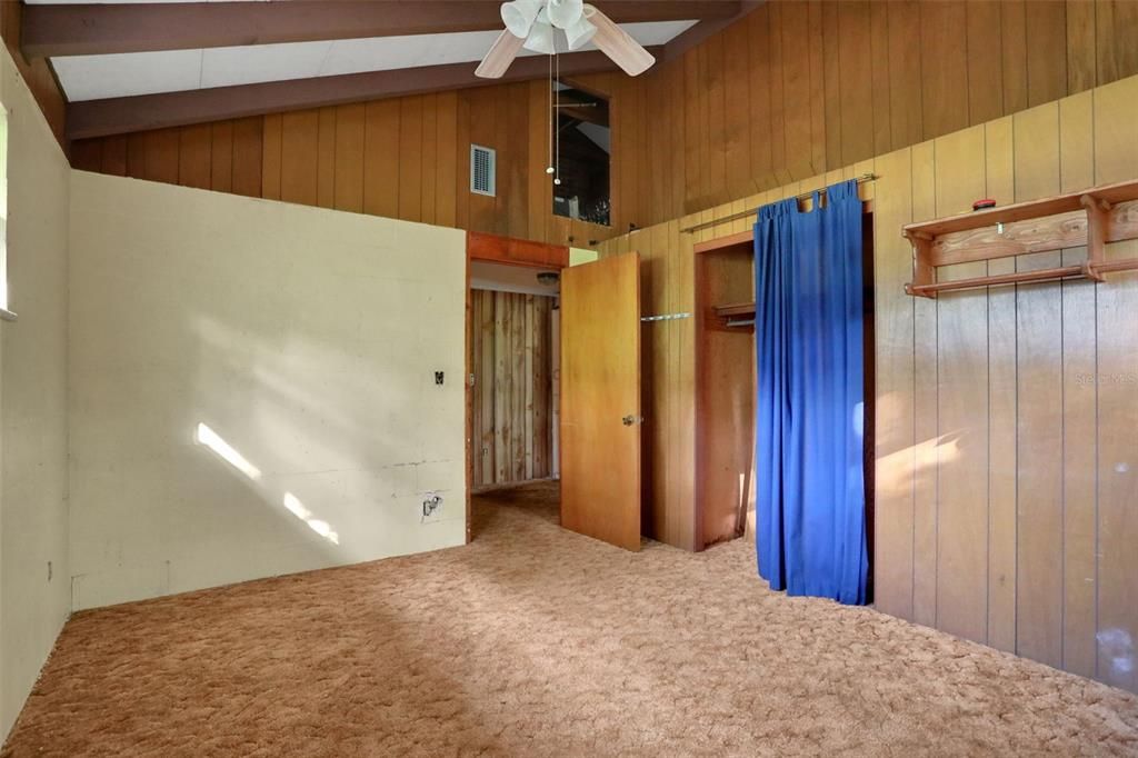 En Venta: $250,000 (3 camas, 2 baños, 1778 Pies cuadrados)