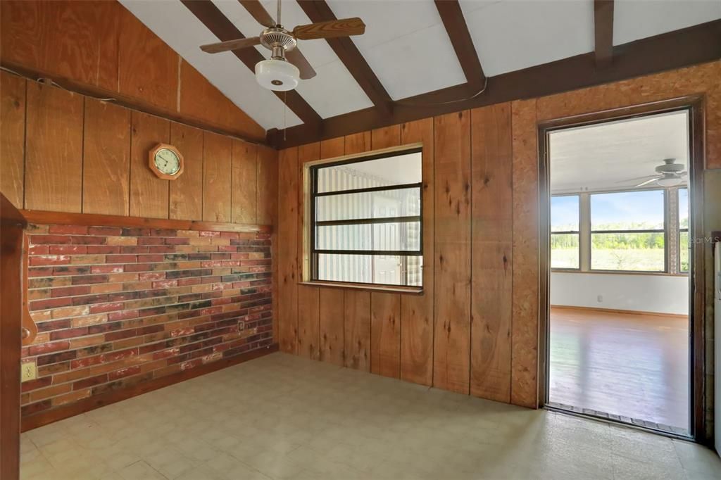 En Venta: $250,000 (3 camas, 2 baños, 1778 Pies cuadrados)