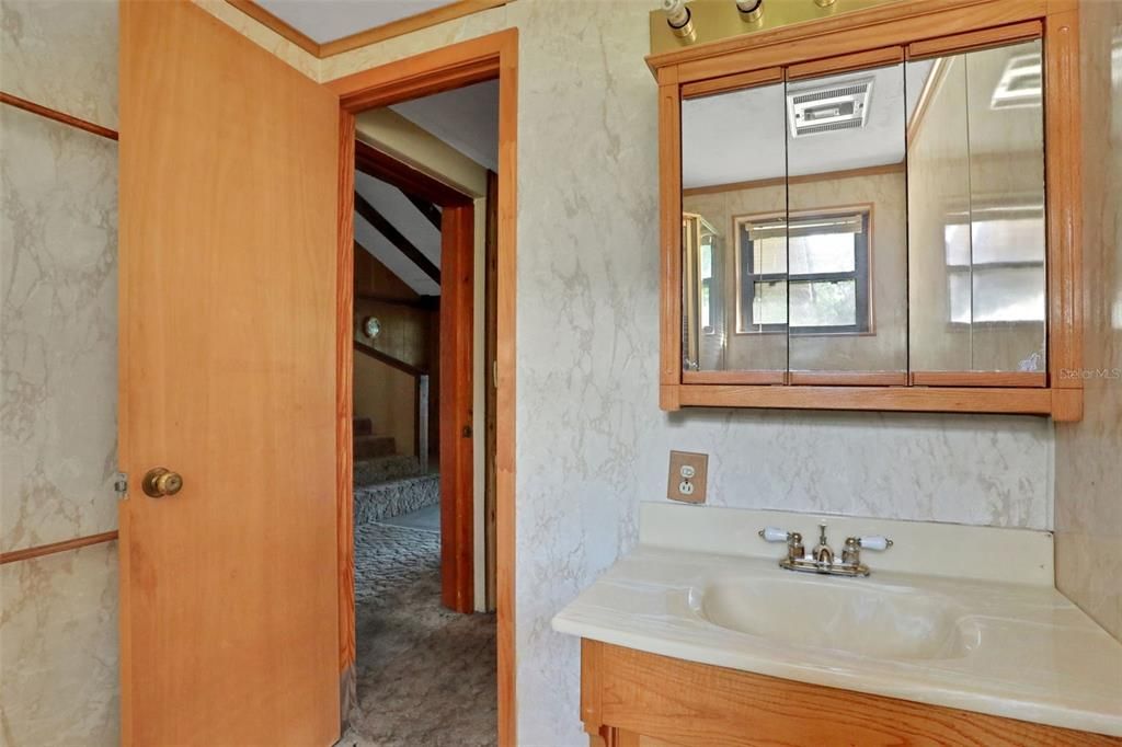 En Venta: $250,000 (3 camas, 2 baños, 1778 Pies cuadrados)