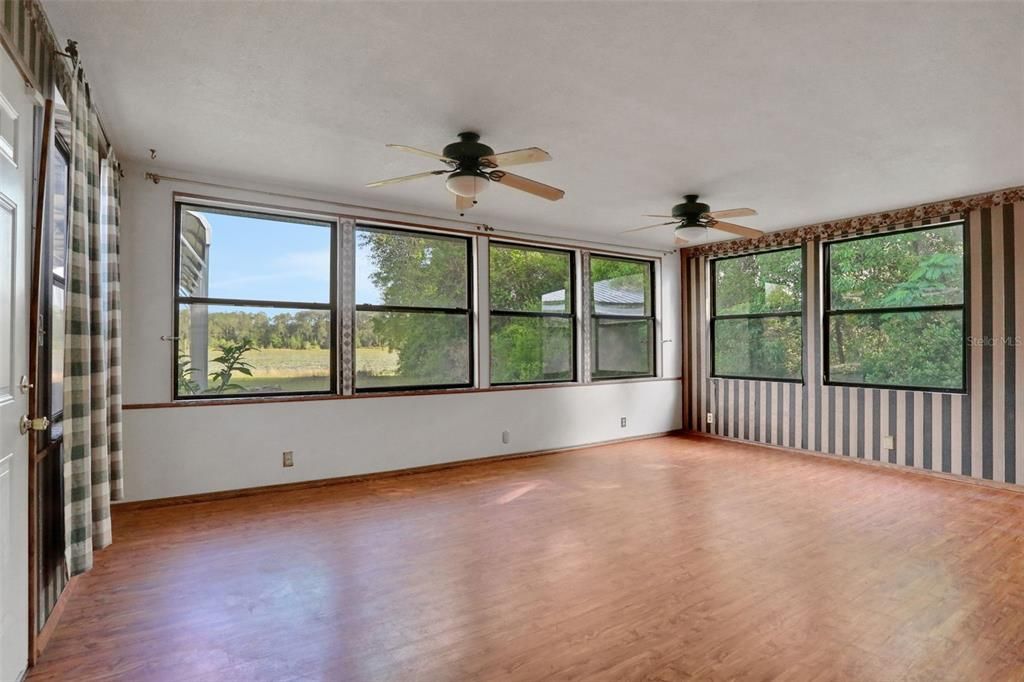 En Venta: $250,000 (3 camas, 2 baños, 1778 Pies cuadrados)