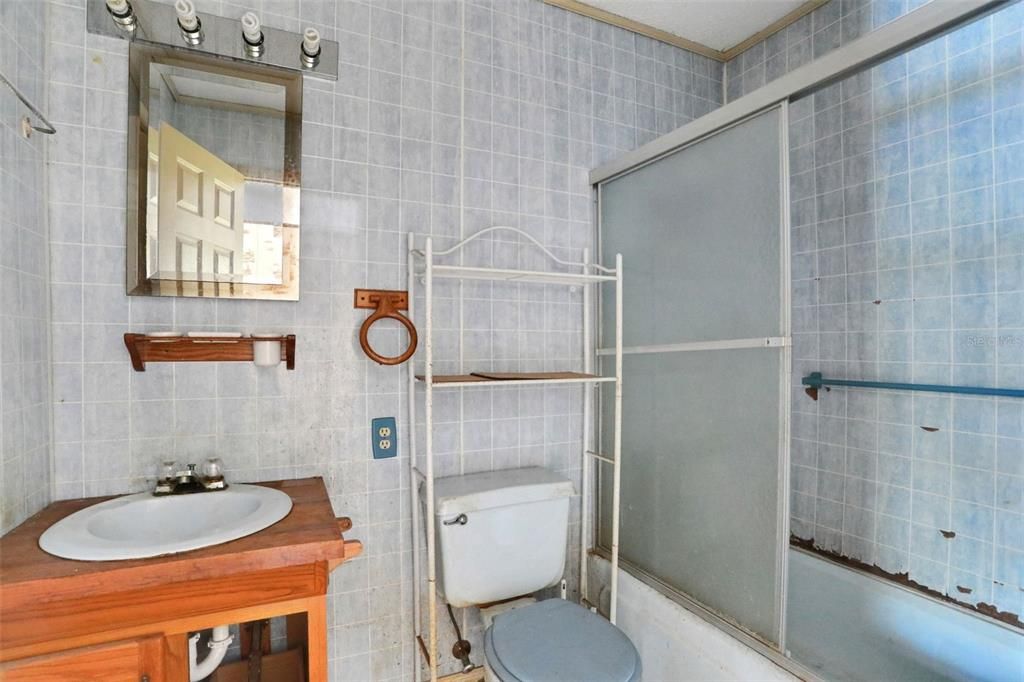 En Venta: $250,000 (3 camas, 2 baños, 1778 Pies cuadrados)