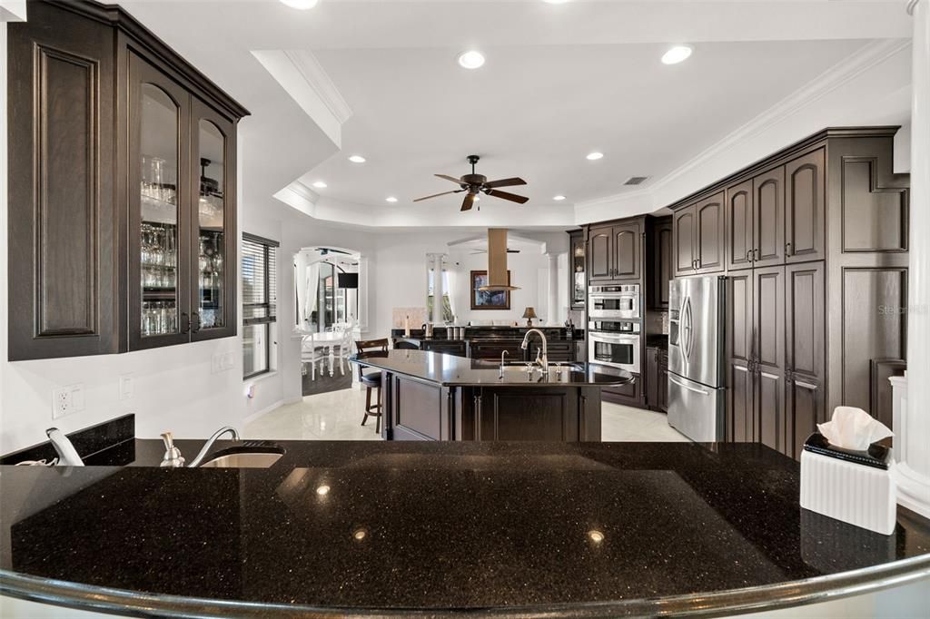 For Sale: $2,000,000 (4 beds, 4 baths, 5206 Square Feet)