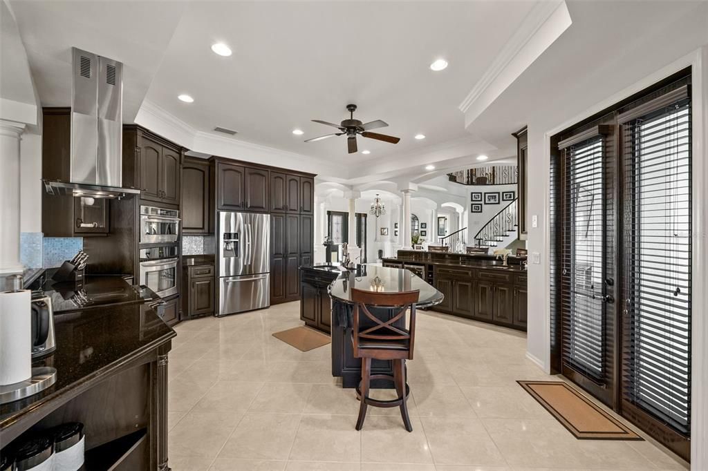 For Sale: $2,000,000 (4 beds, 4 baths, 5206 Square Feet)