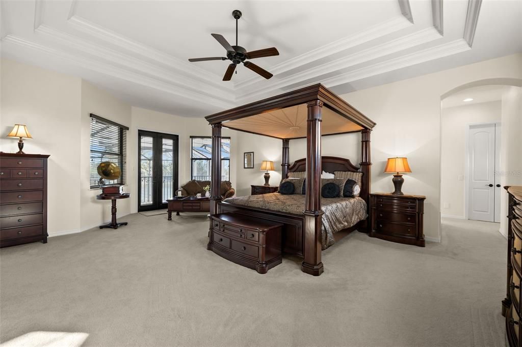 For Sale: $2,000,000 (4 beds, 4 baths, 5206 Square Feet)