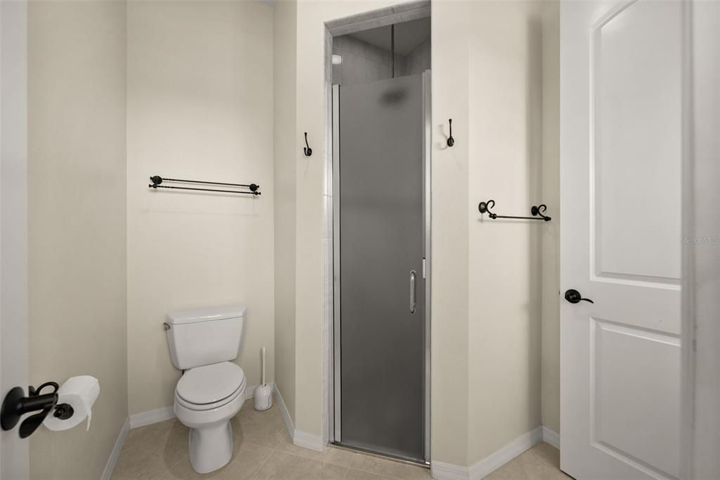 For Sale: $2,000,000 (4 beds, 4 baths, 5206 Square Feet)