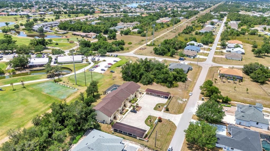 For Sale: $155,000 (2 beds, 2 baths, 1050 Square Feet)