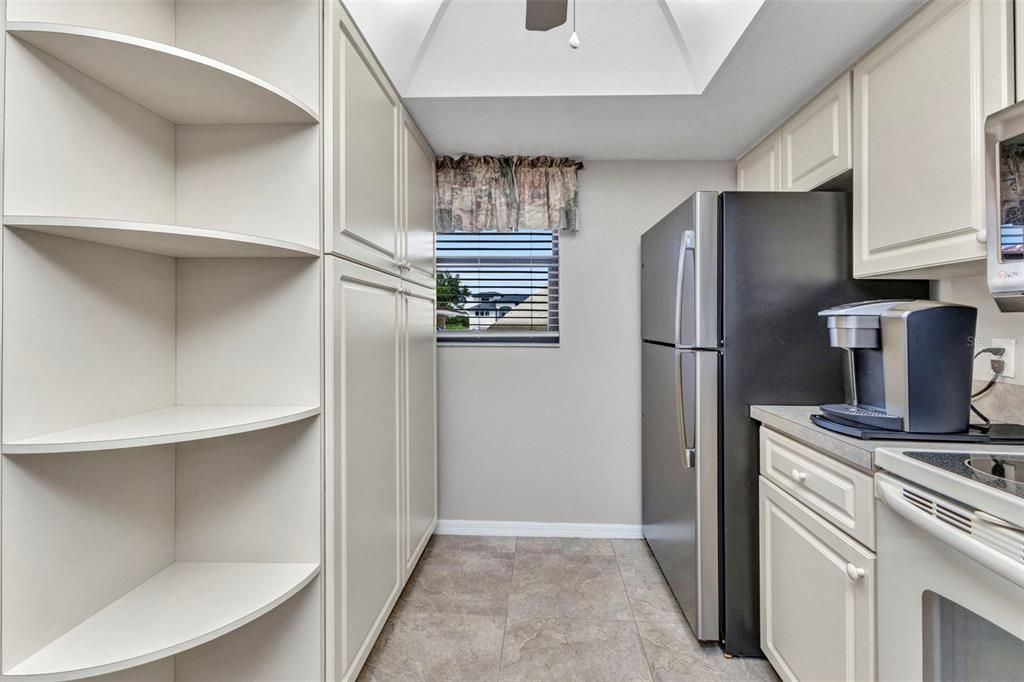 For Sale: $155,000 (2 beds, 2 baths, 1050 Square Feet)