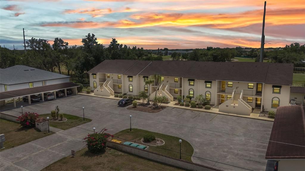 For Sale: $155,000 (2 beds, 2 baths, 1050 Square Feet)