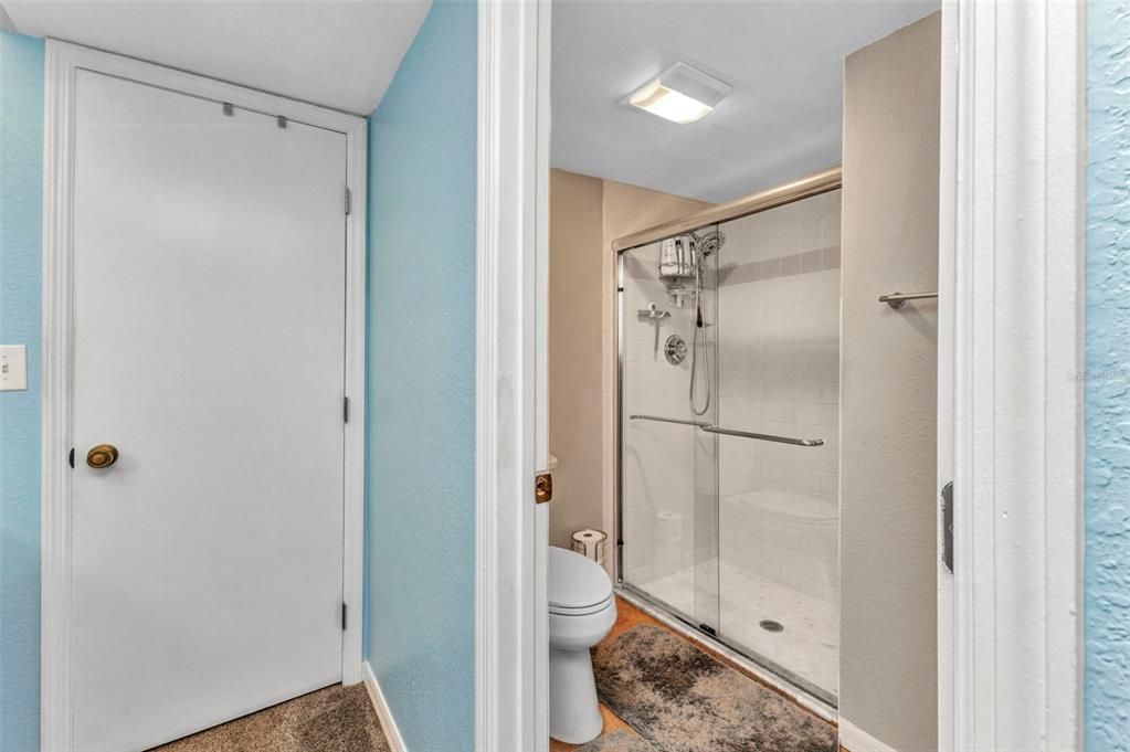 For Sale: $155,000 (2 beds, 2 baths, 1050 Square Feet)