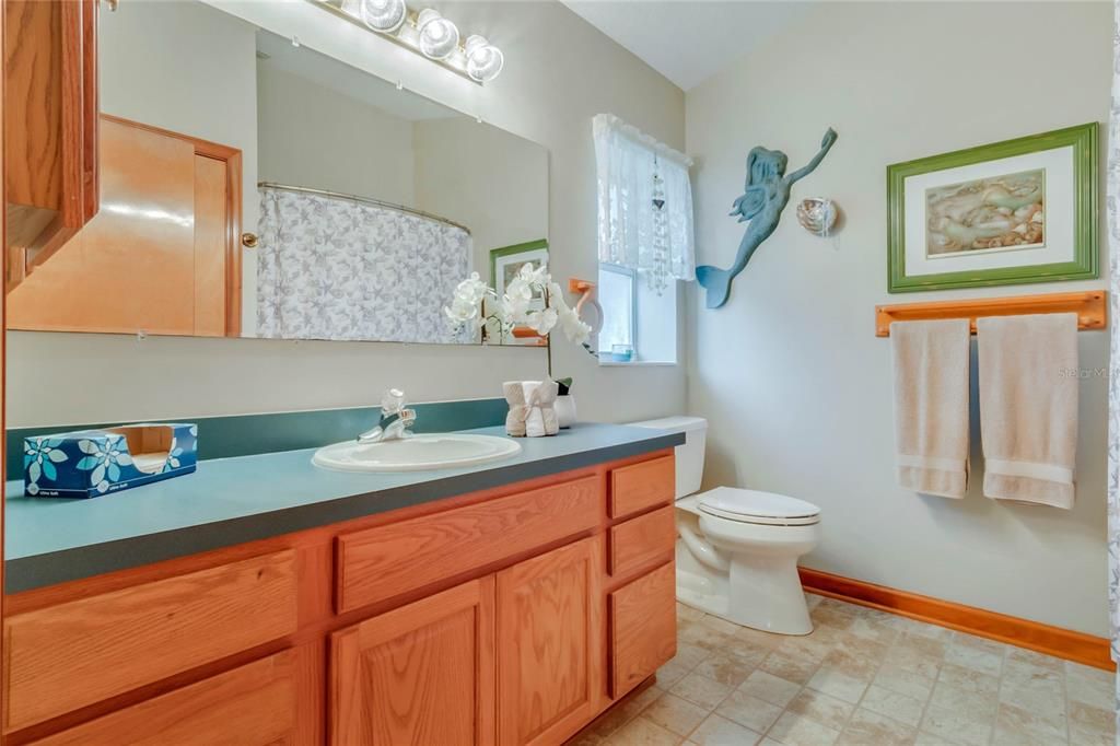 For Sale: $679,900 (6 beds, 5 baths, 1500 Square Feet)