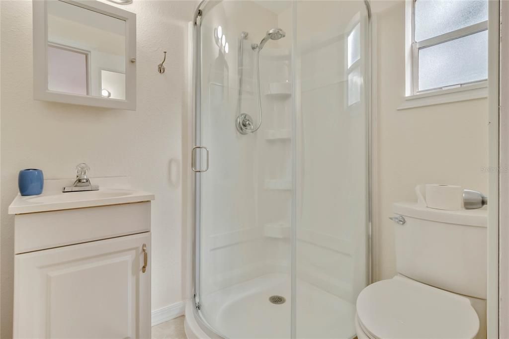 For Sale: $679,900 (6 beds, 5 baths, 1500 Square Feet)