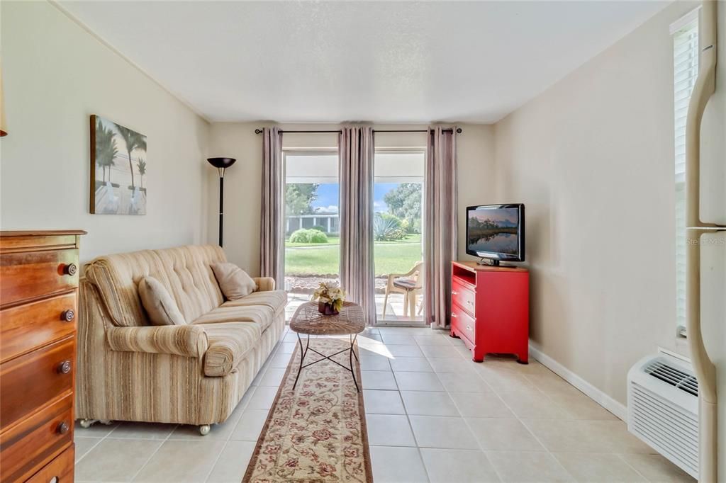 For Sale: $679,900 (6 beds, 5 baths, 1500 Square Feet)