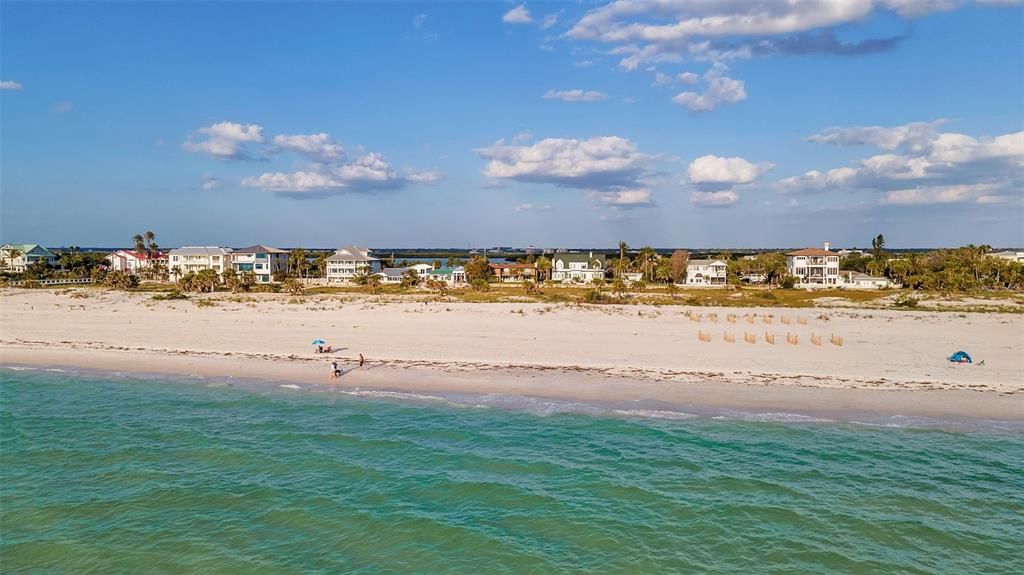 На продажу: $5,995,000 (6 спален, 5 ванн, 5016 Квадратных фут)