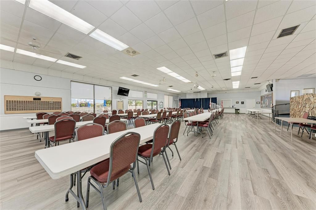 Active With Contract: $209,500 (3 beds, 2 baths, 1674 Square Feet)