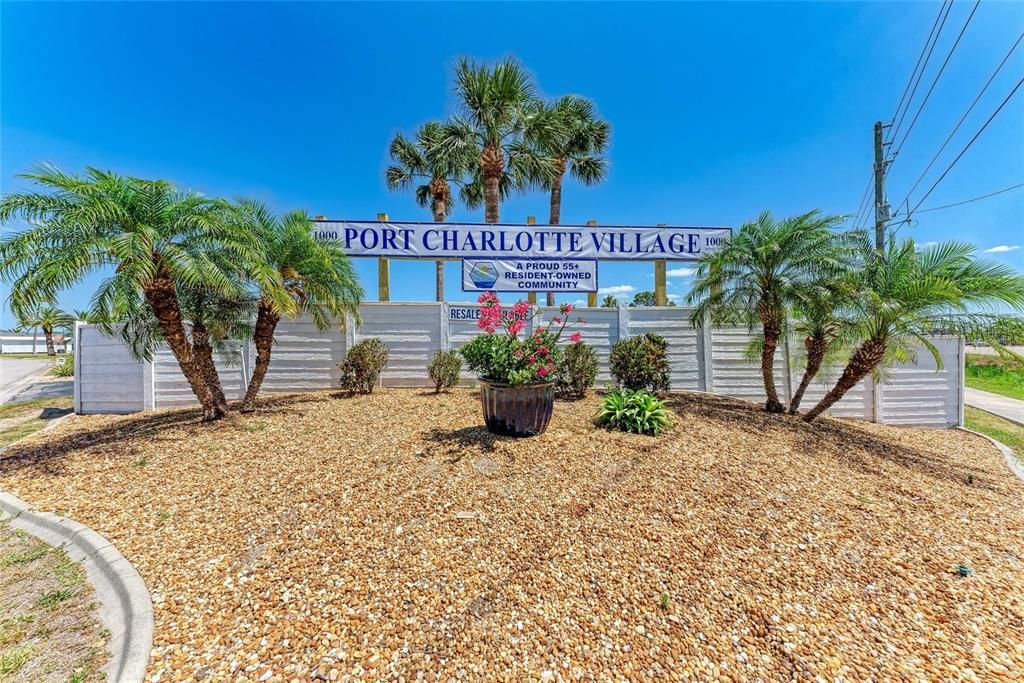 Active With Contract: $209,500 (3 beds, 2 baths, 1674 Square Feet)