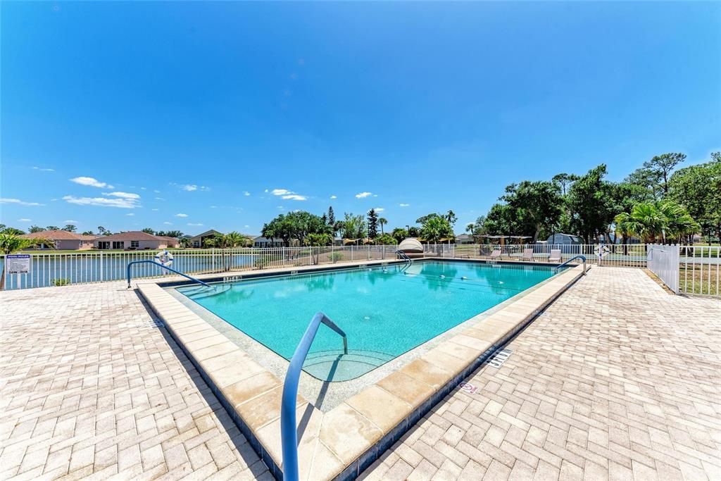 Active With Contract: $209,500 (3 beds, 2 baths, 1674 Square Feet)