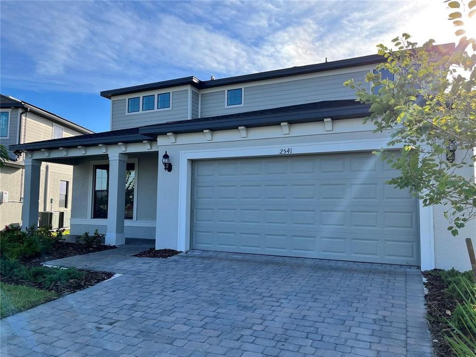 Recently Rented: $3,850 (5 beds, 4 baths, 3652 Square Feet)