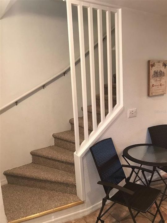 合同活跃: $1,250 (2 贝兹, 2 浴室, 1106 平方英尺)