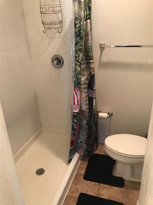 合同活跃: $1,250 (2 贝兹, 2 浴室, 1106 平方英尺)