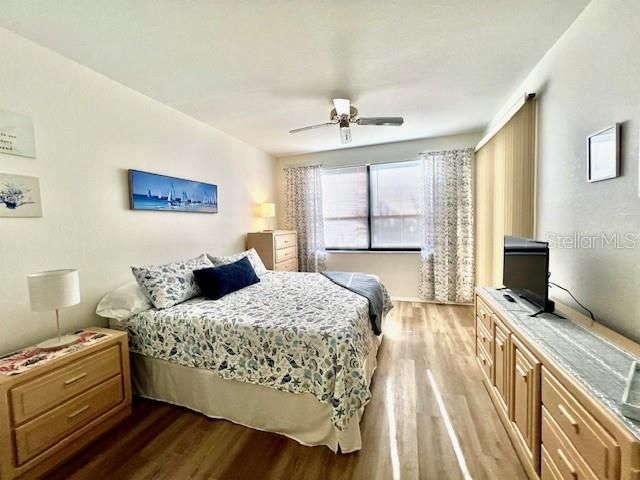 В аренду: $5,000 (2 спален, 2 ванн, 1148 Квадратных фут)