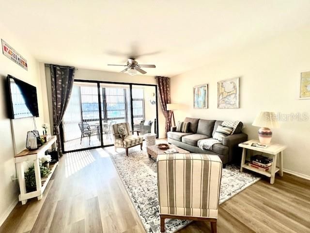 В аренду: $5,000 (2 спален, 2 ванн, 1148 Квадратных фут)