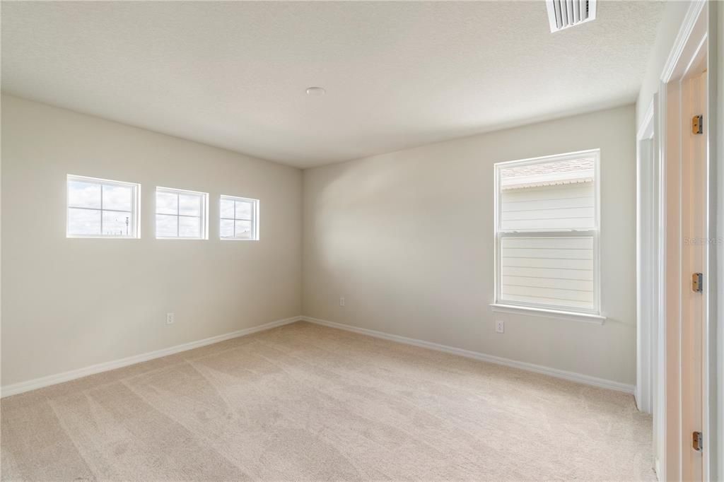 待售: $899,500 (5 贝兹, 4 浴室, 3749 平方英尺)