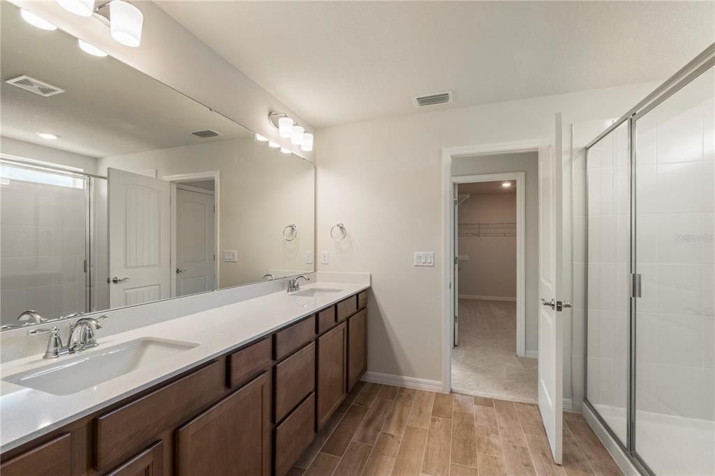 待售: $899,500 (5 贝兹, 4 浴室, 3749 平方英尺)