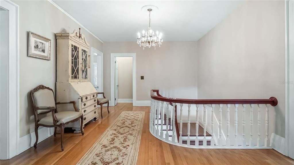 For Sale: $1,700,000 (4 beds, 4 baths, 5233 Square Feet)