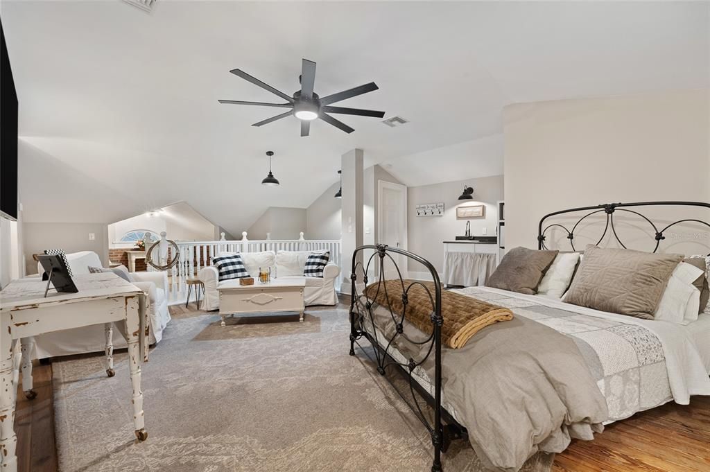 For Sale: $1,700,000 (4 beds, 4 baths, 5233 Square Feet)