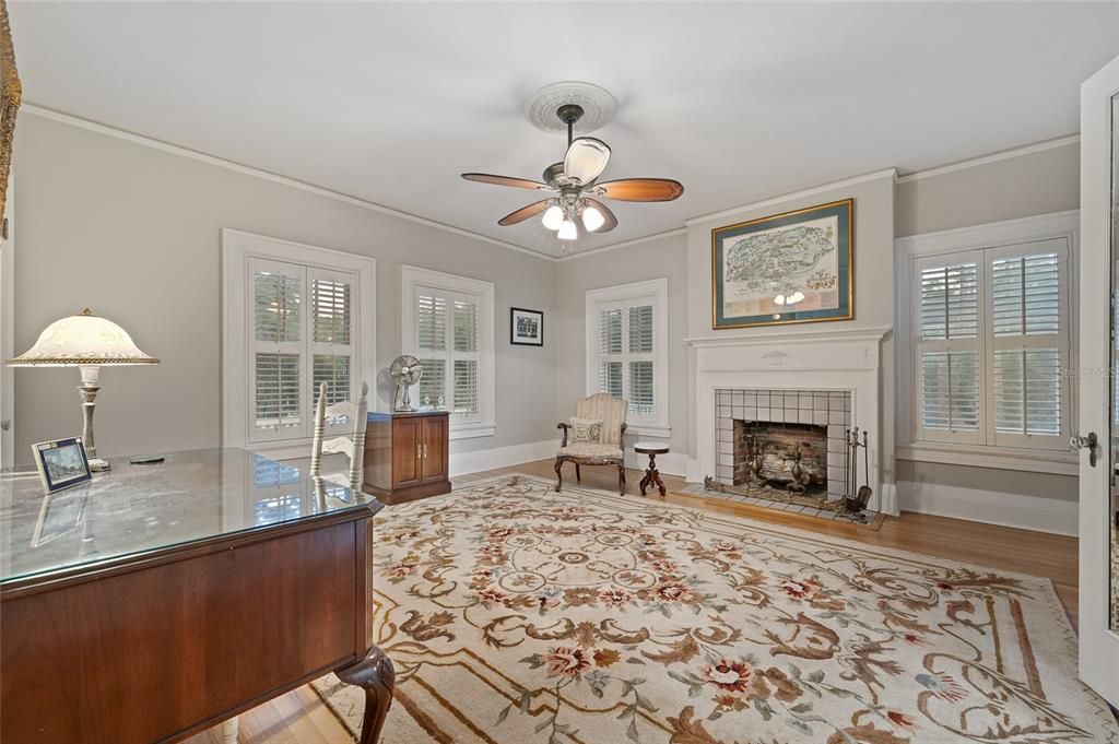 For Sale: $1,700,000 (4 beds, 4 baths, 5233 Square Feet)