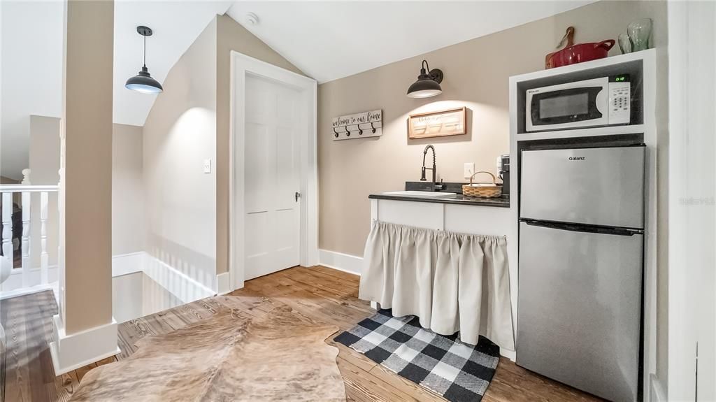 For Sale: $1,700,000 (4 beds, 4 baths, 5233 Square Feet)