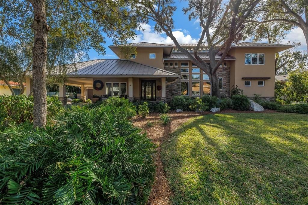 Recently Sold: $2,450,000 (3 beds, 3 baths, 3312 Square Feet)