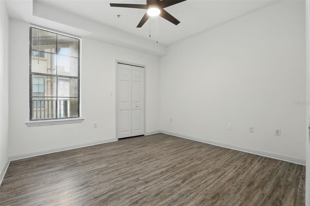 待售: $219,000 (2 贝兹, 2 浴室, 1053 平方英尺)