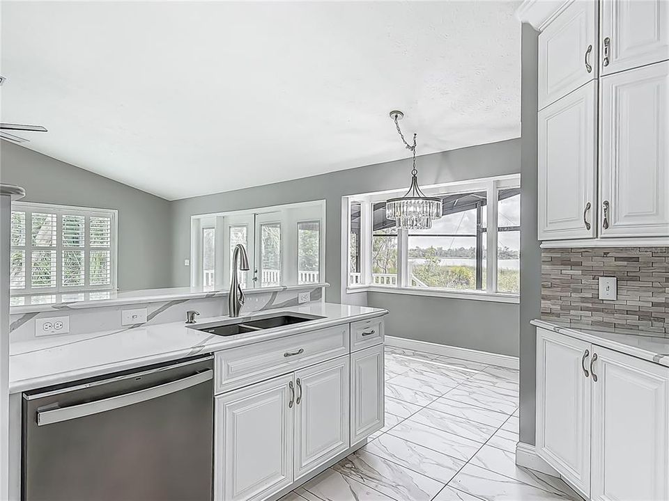 待售: $899,000 (3 贝兹, 2 浴室, 1997 平方英尺)