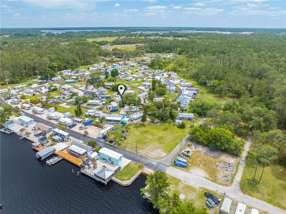 На продажу: $85,000 (0.06 acres)