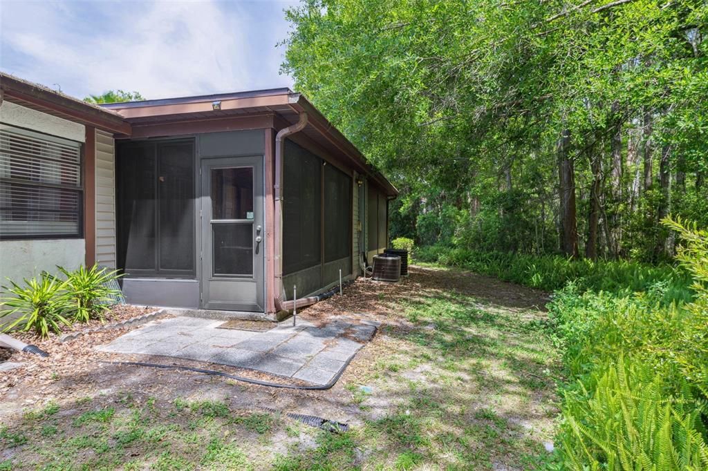 Active With Contract: $185,000 (2 beds, 2 baths, 1120 Square Feet)