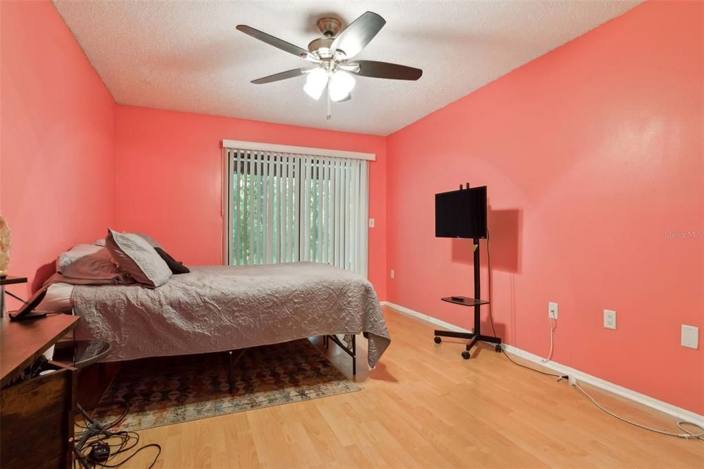 Active With Contract: $185,000 (2 beds, 2 baths, 1120 Square Feet)