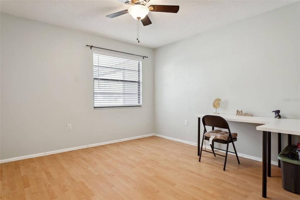 Active With Contract: $185,000 (2 beds, 2 baths, 1120 Square Feet)