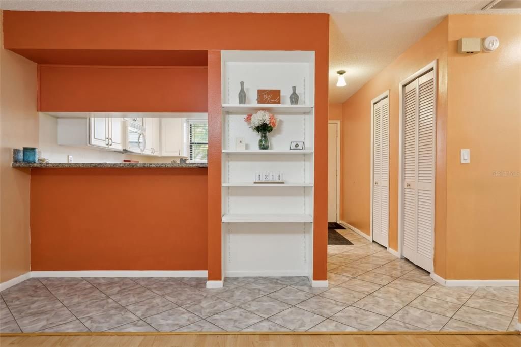 Active With Contract: $185,000 (2 beds, 2 baths, 1120 Square Feet)