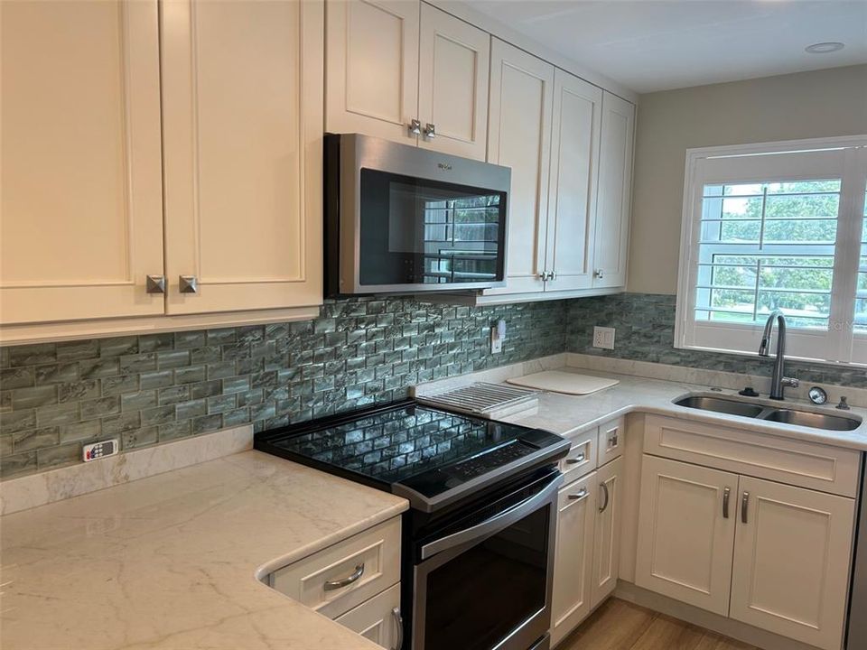 待售: $585,000 (2 贝兹, 2 浴室, 1260 平方英尺)