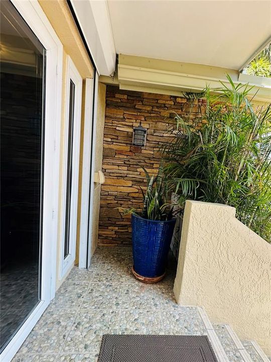 Activo con contrato: $1,570,000 (4 camas, 3 baños, 2651 Pies cuadrados)