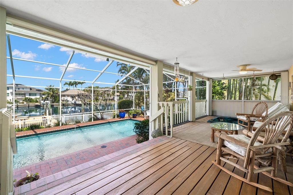 Activo con contrato: $1,570,000 (4 camas, 3 baños, 2651 Pies cuadrados)