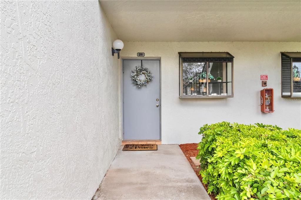 Под контрактом: $2,000 (2 спален, 2 ванн, 1115 Квадратных фут)