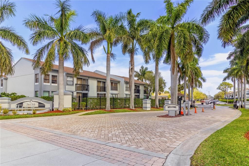 Под контрактом: $2,000 (2 спален, 2 ванн, 1115 Квадратных фут)