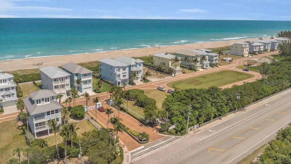 For Sale: $875,000 (0.10 acres)