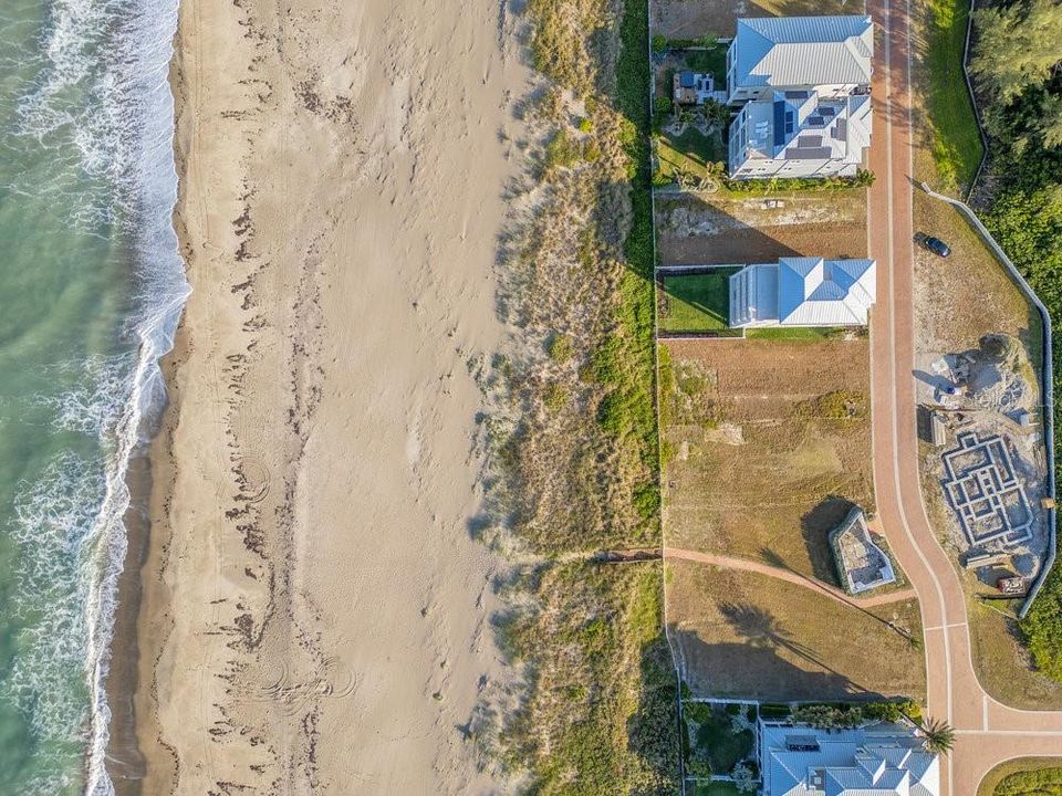 For Sale: $875,000 (0.10 acres)