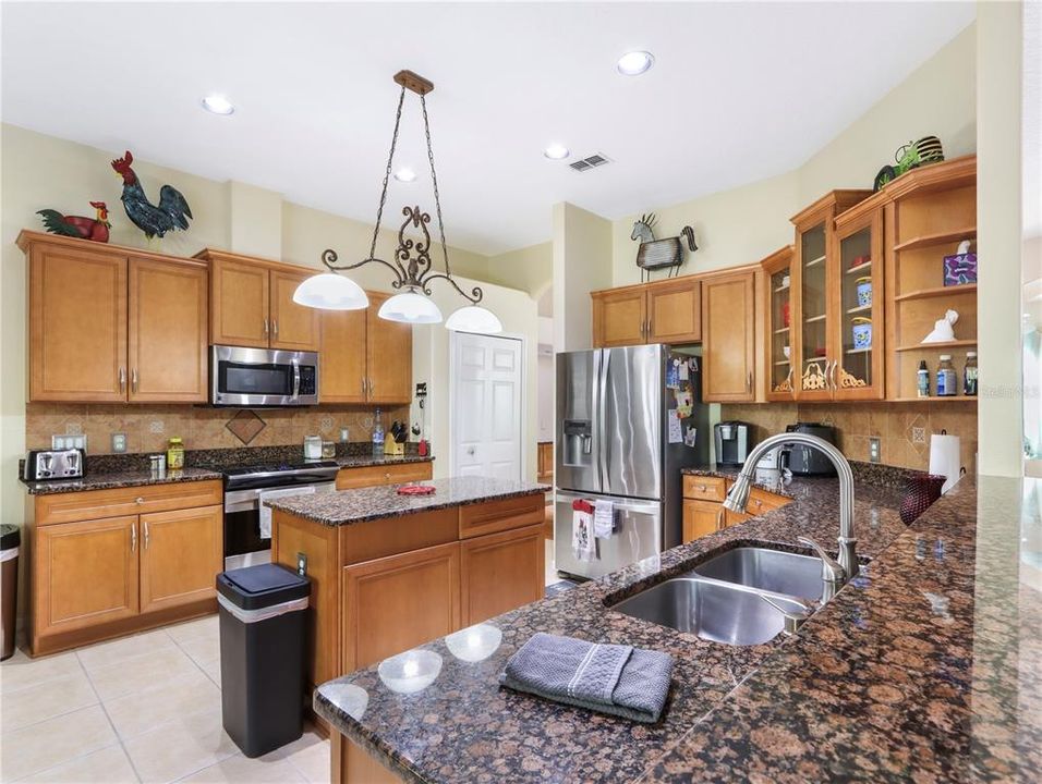 Active With Contract: $649,950 (4 beds, 3 baths, 3487 Square Feet)