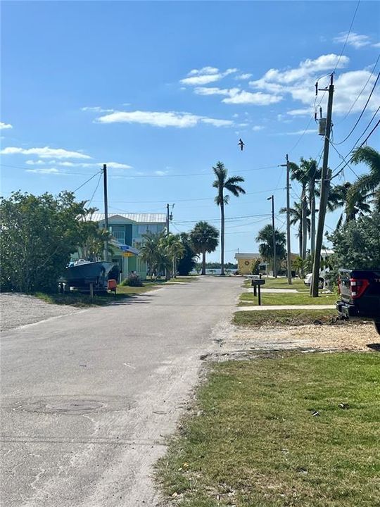 На продажу: $365,000 (2 спален, 2 ванн, 951 Квадратных фут)